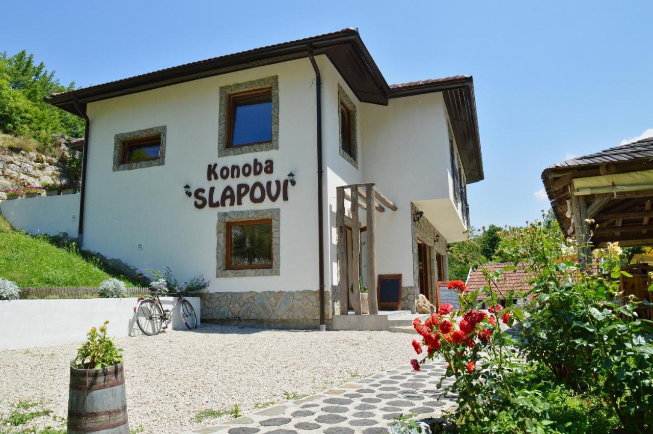Motel Konoba Slapovi Jajce Exterior foto