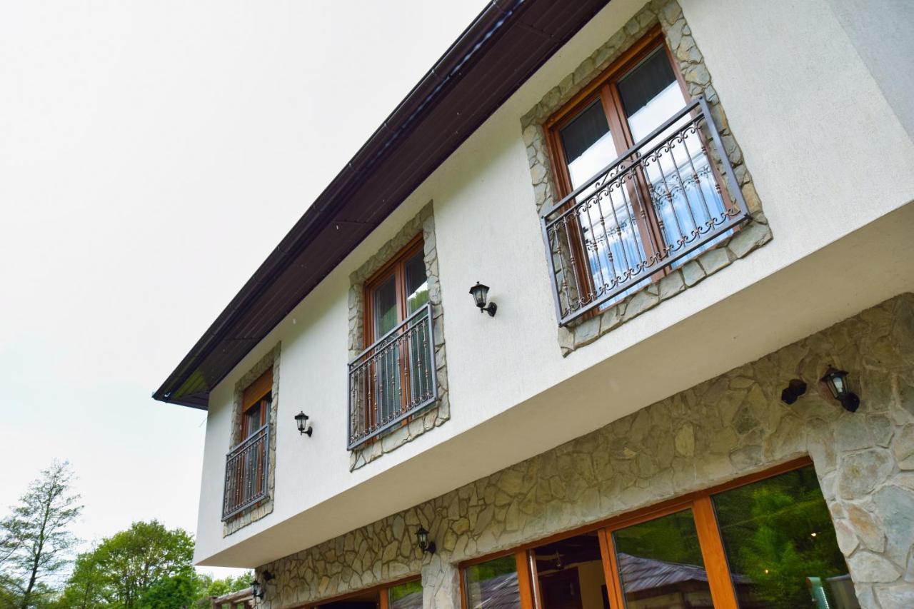 Motel Konoba Slapovi Jajce Exterior foto