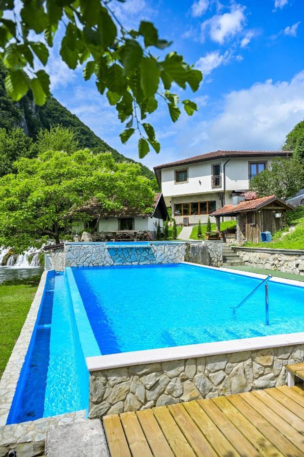 Motel Konoba Slapovi Jajce Exterior foto