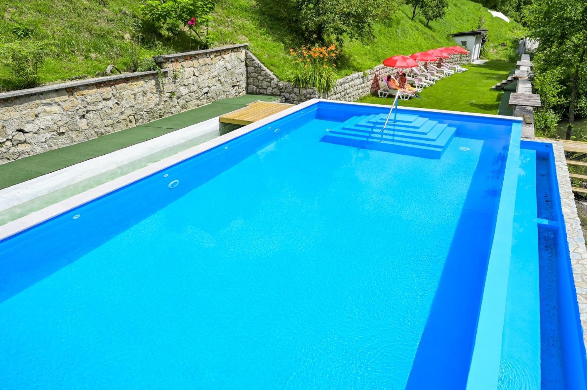 Motel Konoba Slapovi Jajce Exterior foto